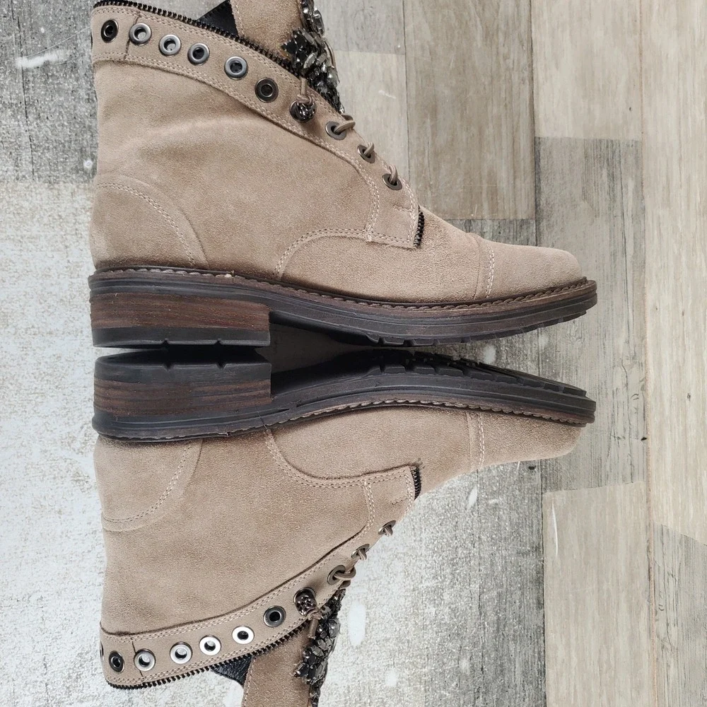 Vince Camuto Sefella Womens Booties Sz 9 M Vison Crosta Suede Lace Up Mid Top